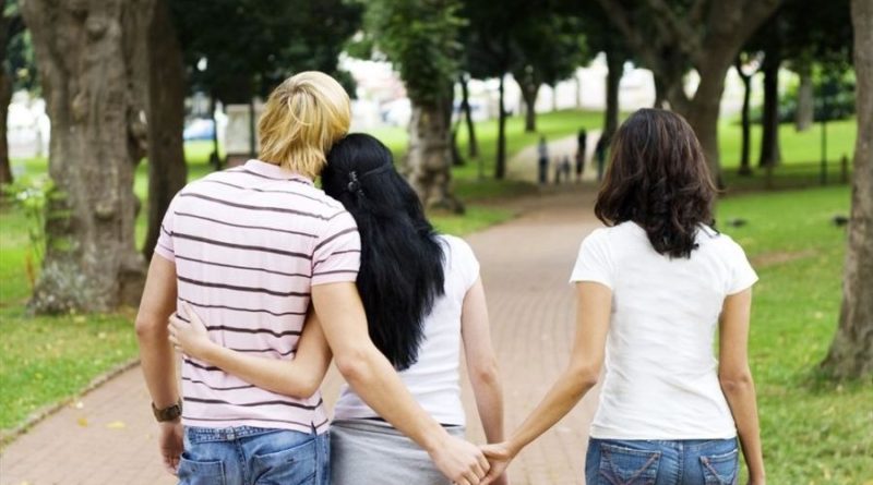 AGEN SABUNG AYAM - Empat Shio Yang Suka Selingkuh Dalam Hubungan